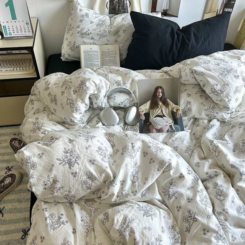 Išplautų medvilnės keturių dalių patalynės komplektas, Twill audinys, reaktyvus spausdinimas ir dažymas, raštai: animacinių filmų personažai ir augalai