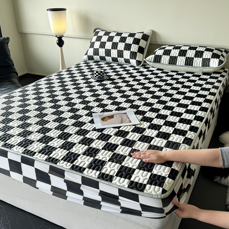 Trys dalių natūralaus latekso čiužinio apsaugos komplektas – spausdinta uždanga, pritaikomas, latekso turinys >90%, audinio spausdinimas