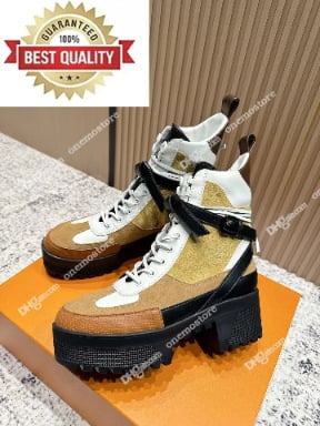 Vyriniai Martin batai su apvaliu nosimi, priekyje raišteliai, stora padas, vidutinio aukščio kulnas 6–8 cm, viršus iš karvės odos.