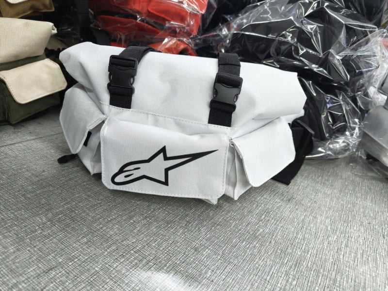 Кръстосана през рамо чанта за велосипед, водоустойчива, 2,5 л капацитет, с подплата