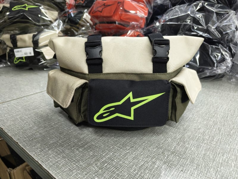 Кръстосана през рамо чанта за велосипед, водоустойчива, 2,5 л капацитет, с подплата