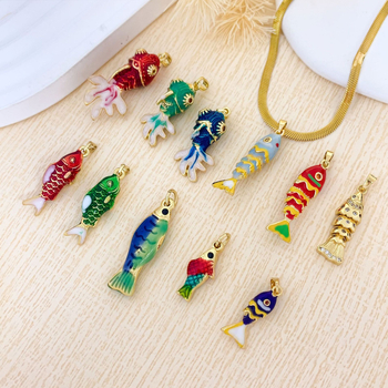 Varinis pakabukas su tikru auksiniu paviršiumi, koi žuvies motyvas, mados stilius