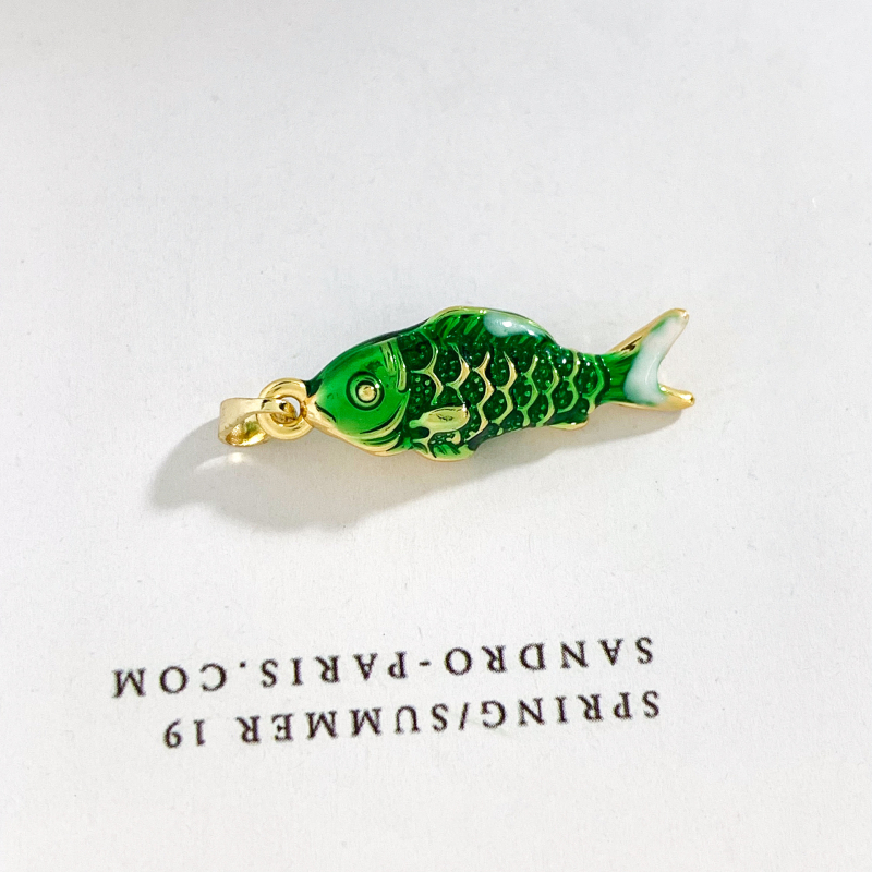 Varinis pakabukas su tikru auksiniu paviršiumi, koi žuvies motyvas, mados stilius