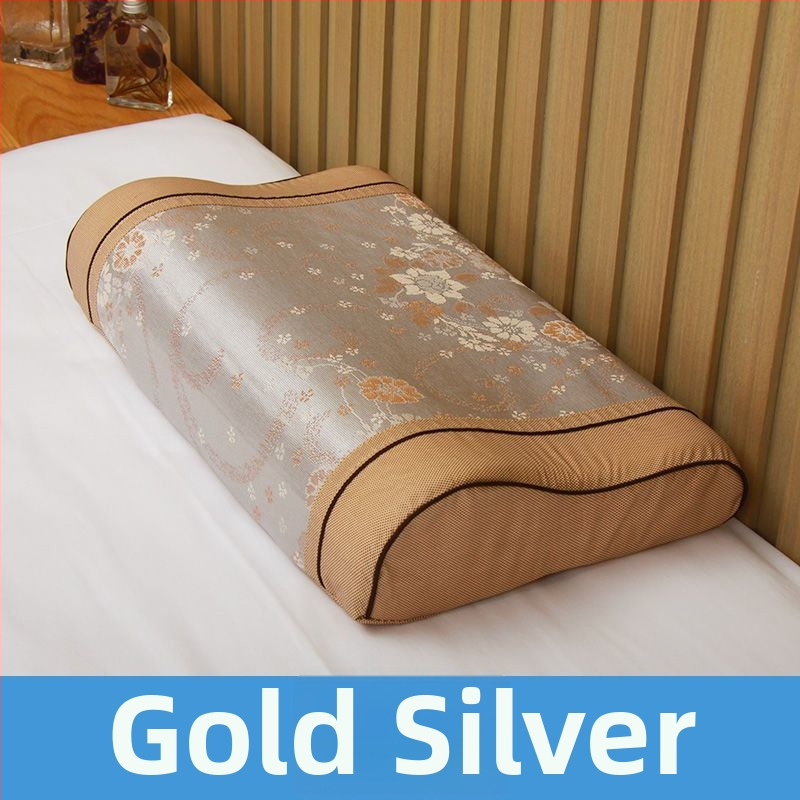 Medvilninis pagalvių užvalkalas, paprasto audimo (plokščio pynimo) audinys, reaktyvus dažymas, šiuolaikiškas minimalistinis stilius.