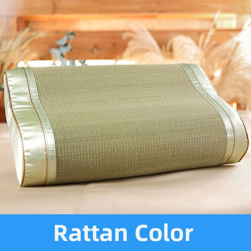 Medvilninis pagalvių užvalkalas, paprasto audimo (plokščio pynimo) audinys, reaktyvus dažymas, šiuolaikiškas minimalistinis stilius.