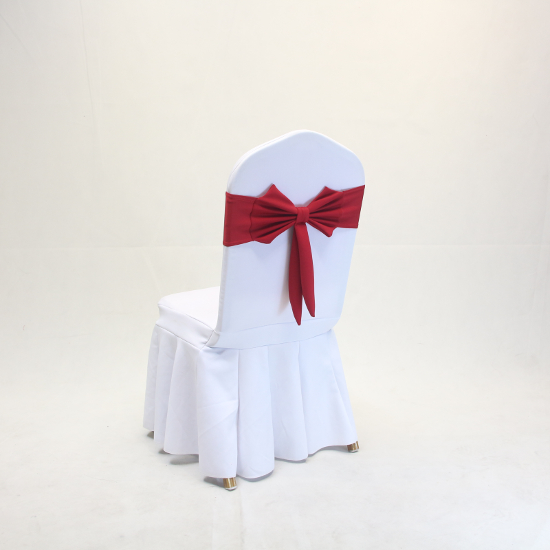 Banketinė elastinga kėdės danga su gėlių dekoru nugaroje, be kaspinėlio, stačiakampio formos, elastinis audinys