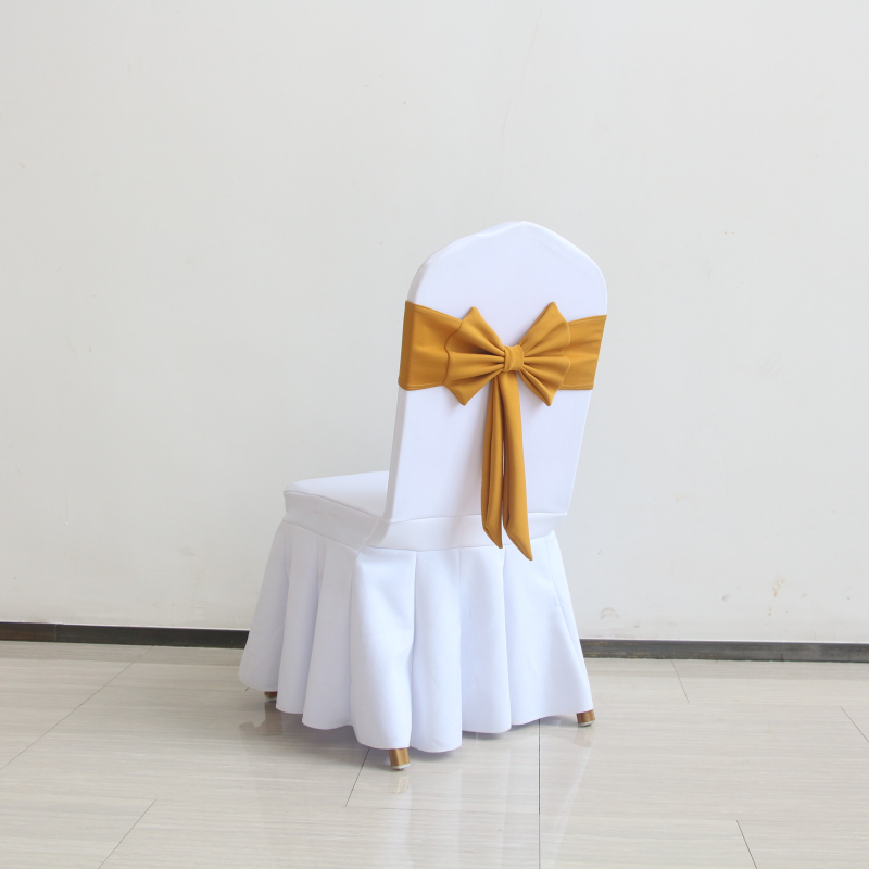 Banketinė elastinga kėdės danga su gėlių dekoru nugaroje, be kaspinėlio, stačiakampio formos, elastinis audinys