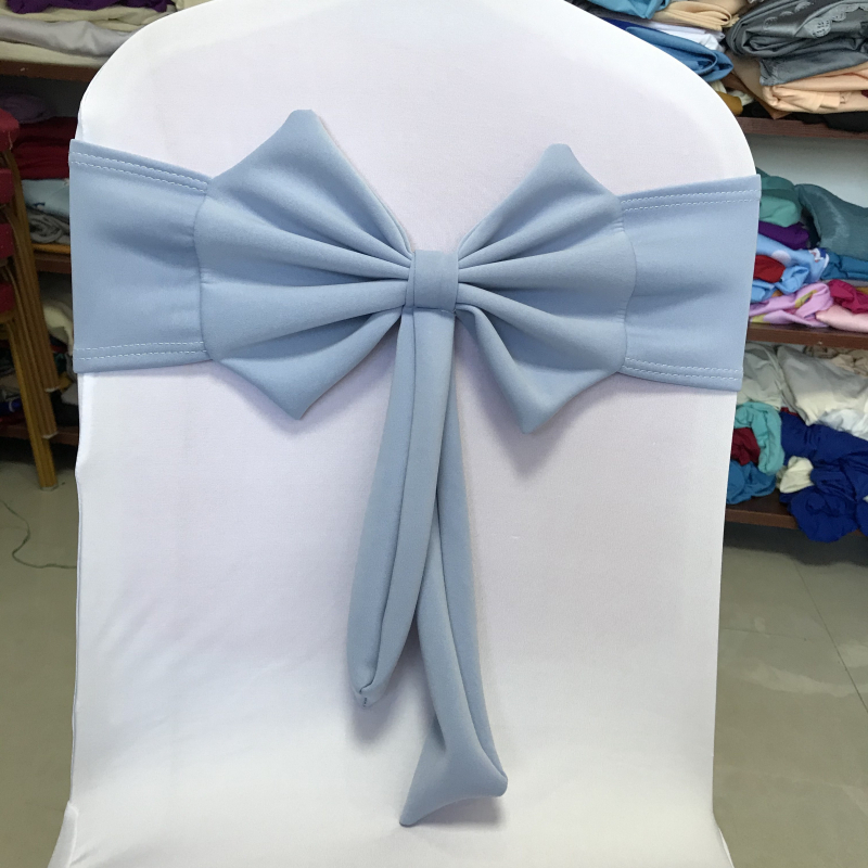 Banketinė elastinga kėdės danga su gėlių dekoru nugaroje, be kaspinėlio, stačiakampio formos, elastinis audinys