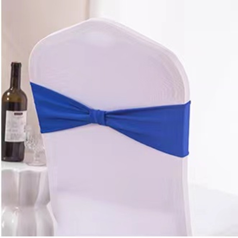 Banketinė elastinga kėdės danga su gėlių dekoru nugaroje, be kaspinėlio, stačiakampio formos, elastinis audinys