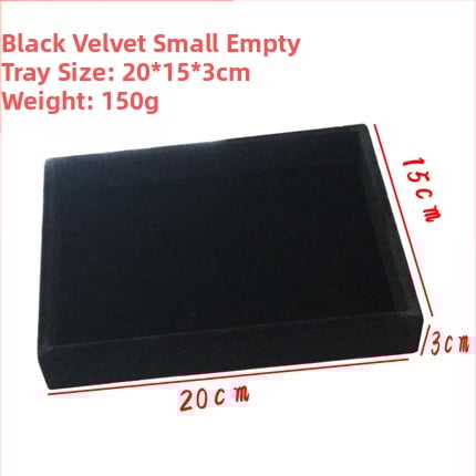 Metāla rotaslietu izstādes trauks ar 12 nodalījumiem – gredieniem, kaklarotām, rokassprādzēm un kuloniem; mākslinieciskais stils, izcelsme: Jilin, 2025. gada pavasaris