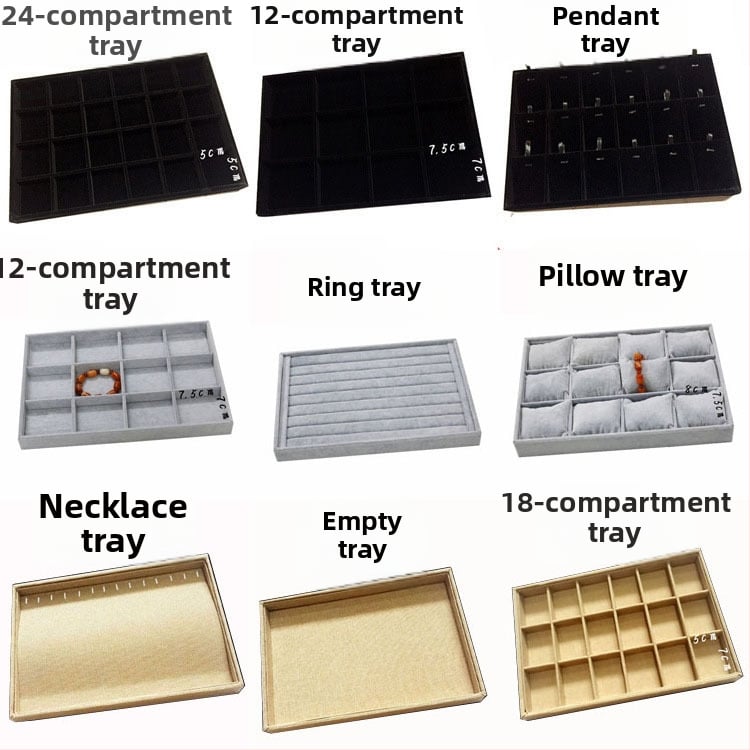 Metāla rotaslietu izstādes trauks ar 12 nodalījumiem – gredieniem, kaklarotām, rokassprādzēm un kuloniem; mākslinieciskais stils, izcelsme: Jilin, 2025. gada pavasaris