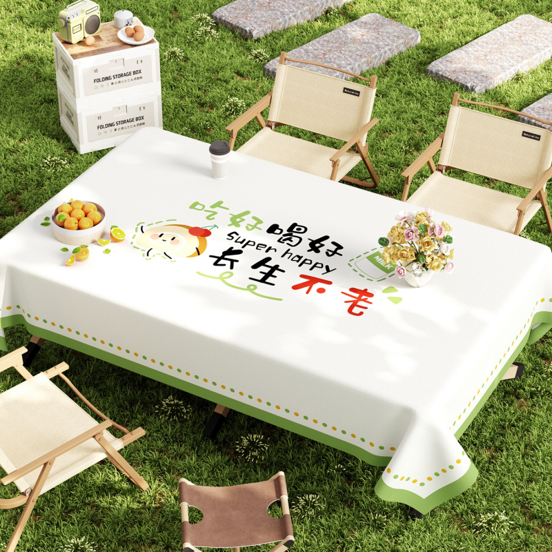 PVC staltiesė kempingui, atspari vandeniui ir aliejui, apsauga nuo nudegimų ir šilumos izoliacija, stačiakampio formos su gėlių raštu, šiuolaikiškas stilius