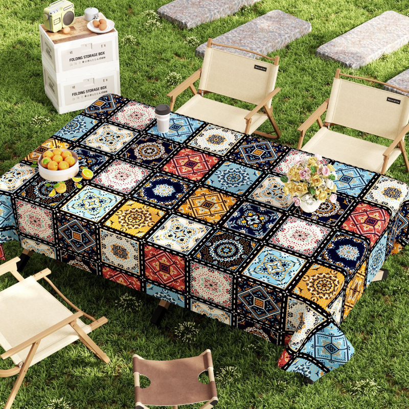 PVC staltiesė kempingui, atspari vandeniui ir aliejui, apsauga nuo nudegimų ir šilumos izoliacija, stačiakampio formos su gėlių raštu, šiuolaikiškas stilius