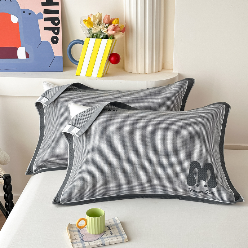 Pagalvės užvalkalas — odai draugiškas, minkštas ir patogus (poliesterio pluoštas; namų naudojimui ir studentų bendrabutyje)