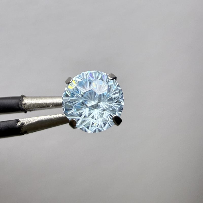 Ακουστικά αυτιού από τιτάνιο με κρύσταλλο ζιρκόνιο | Unisex μινιμαλιστικό στυλ, επεξεργασία ζιρκόνιο