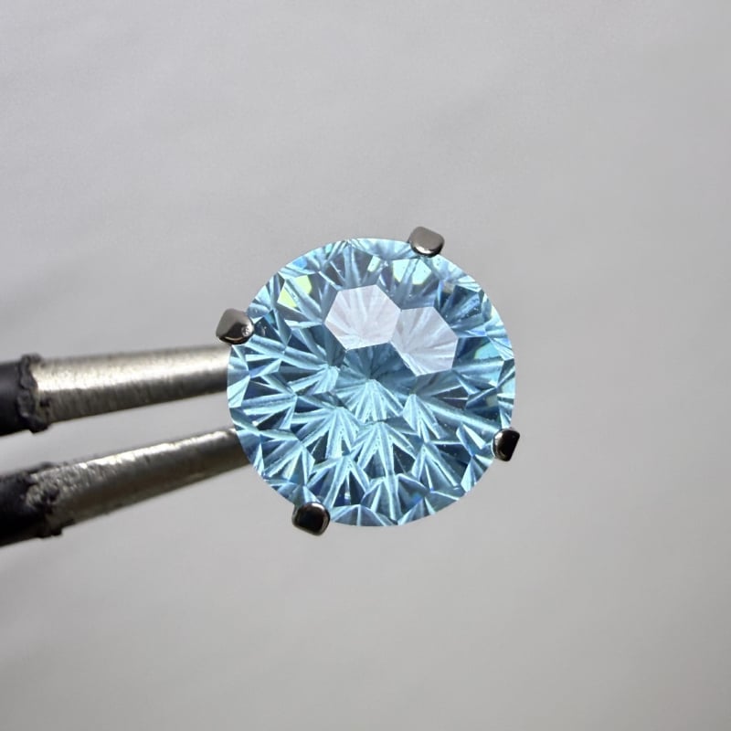 Ακουστικά αυτιού από τιτάνιο με κρύσταλλο ζιρκόνιο | Unisex μινιμαλιστικό στυλ, επεξεργασία ζιρκόνιο