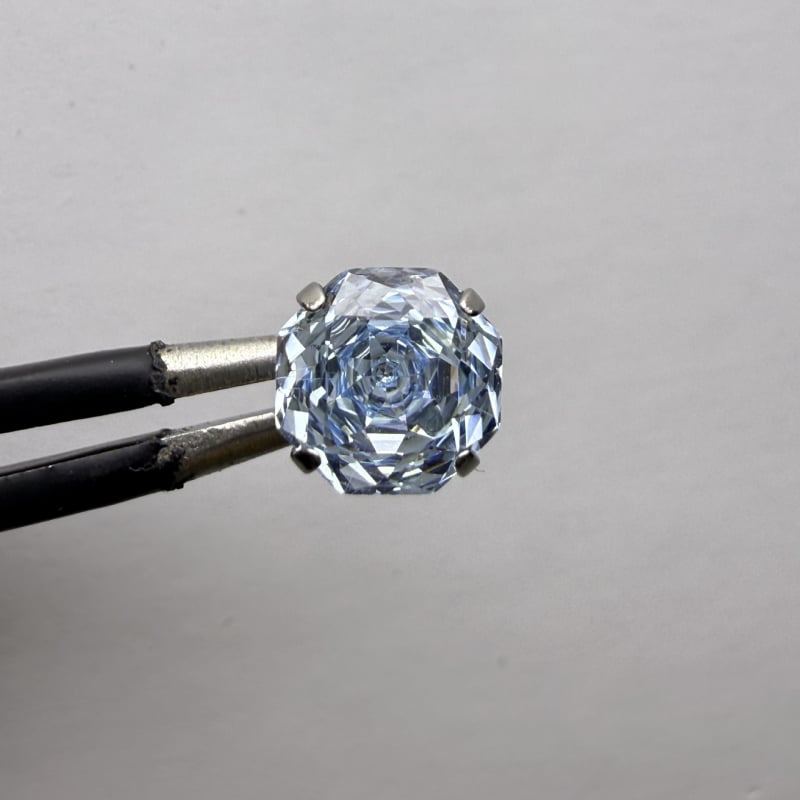 Σκουλαρίκια-καρφιά από κράμα τιτάνιου με ζιρκόν κρύσταλλο και επεξεργασία ζιρκόνια, unisex minimalist