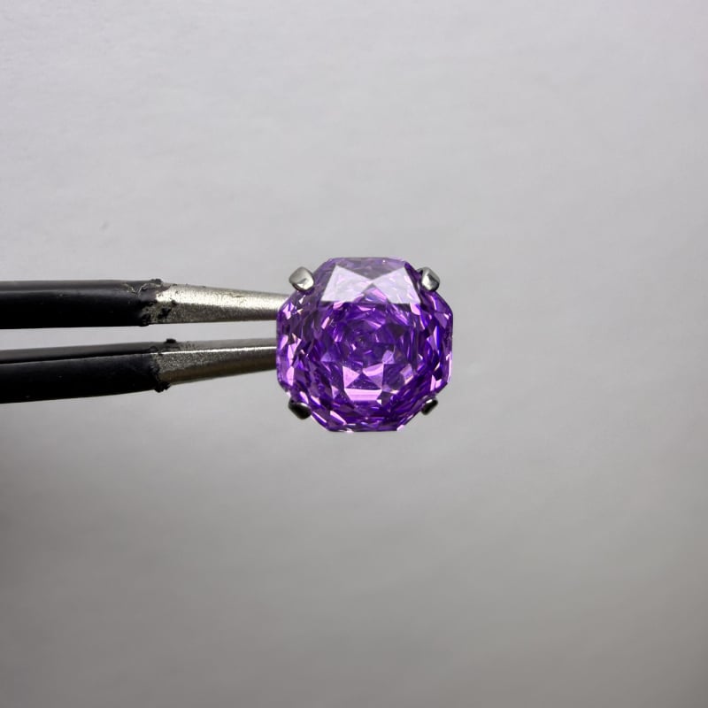 Σκουλαρίκια-καρφιά από κράμα τιτάνιου με ζιρκόν κρύσταλλο και επεξεργασία ζιρκόνια, unisex minimalist