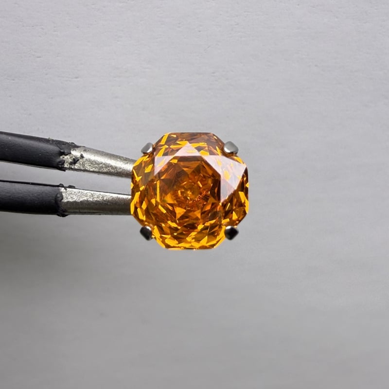 Σκουλαρίκια-καρφιά από κράμα τιτάνιου με ζιρκόν κρύσταλλο και επεξεργασία ζιρκόνια, unisex minimalist