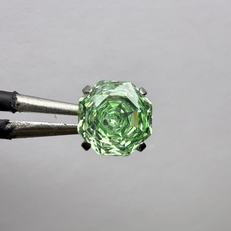 Σκουλαρίκια-καρφιά από κράμα τιτάνιου με ζιρκόν κρύσταλλο και επεξεργασία ζιρκόνια, unisex minimalist