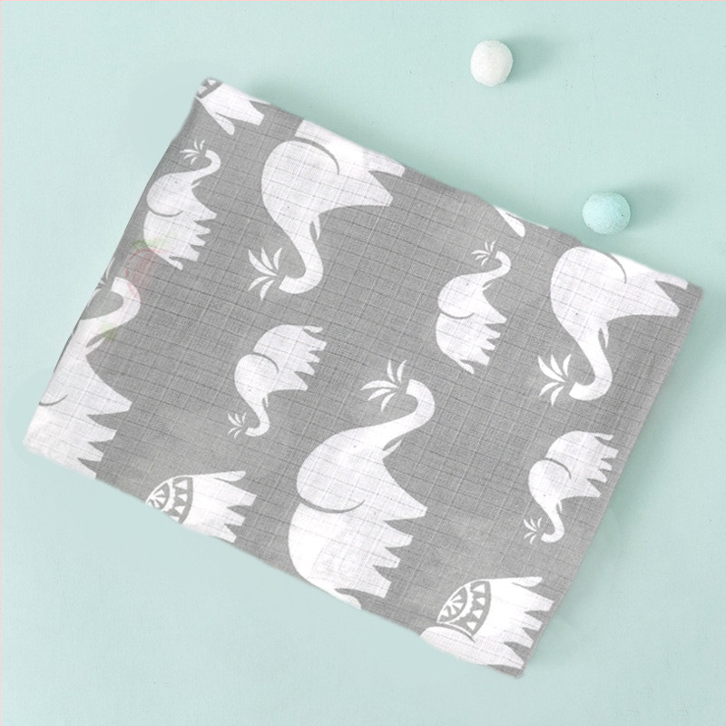 Dvipusė medvilninė gauzė kūdikių įvyniojimui su piešiniu, tinkama visiems metų laikams