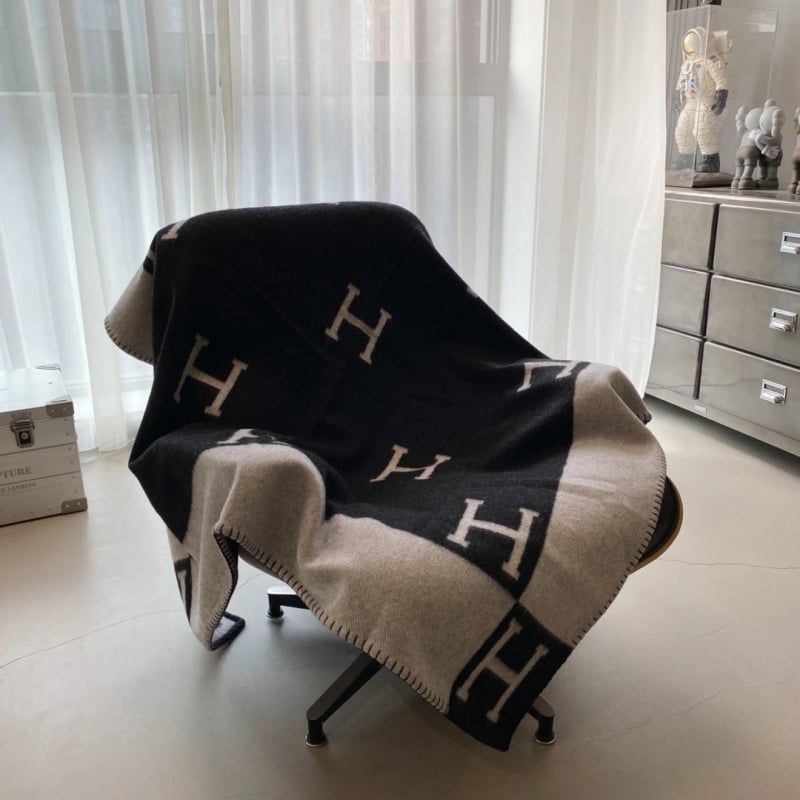 Deka s karikaturnim uzorkom, ovčja koža, 1000–1500 g, moderni minimalistički stil