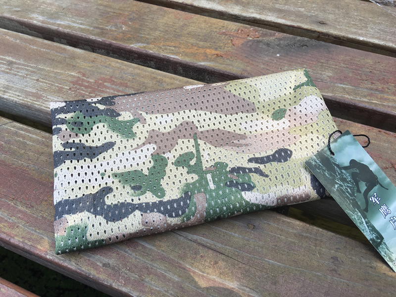 Sporta galvas šalle no neilona, svītrainais raksts, ārpuses lietošanai, pielāgošana pieejama