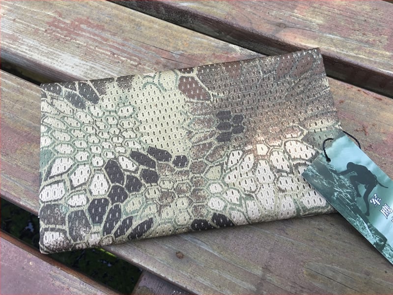 Sporta galvas šalle no neilona, svītrainais raksts, ārpuses lietošanai, pielāgošana pieejama