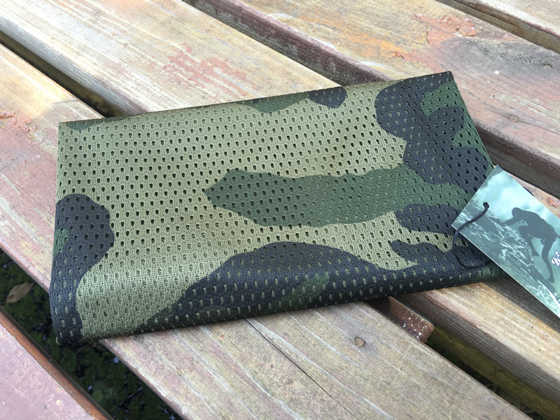 Sporta galvas šalle no neilona, svītrainais raksts, ārpuses lietošanai, pielāgošana pieejama