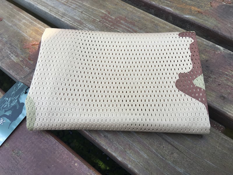 Sporta galvas šalle no neilona, svītrainais raksts, ārpuses lietošanai, pielāgošana pieejama