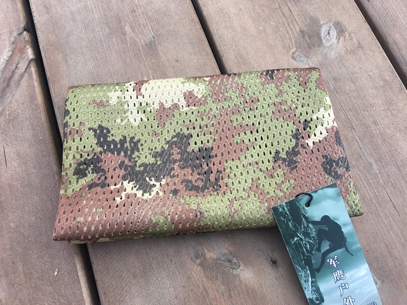 Sporta galvas šalle no neilona, svītrainais raksts, ārpuses lietošanai, pielāgošana pieejama