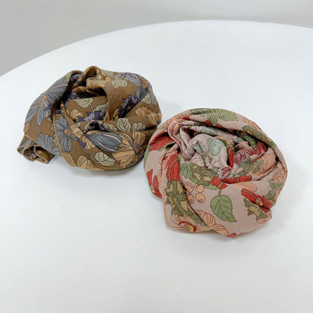 Morissa női pamut négyszögletes sál virágos mintával, sima szövés, 100% pamut, Tavasz 2025