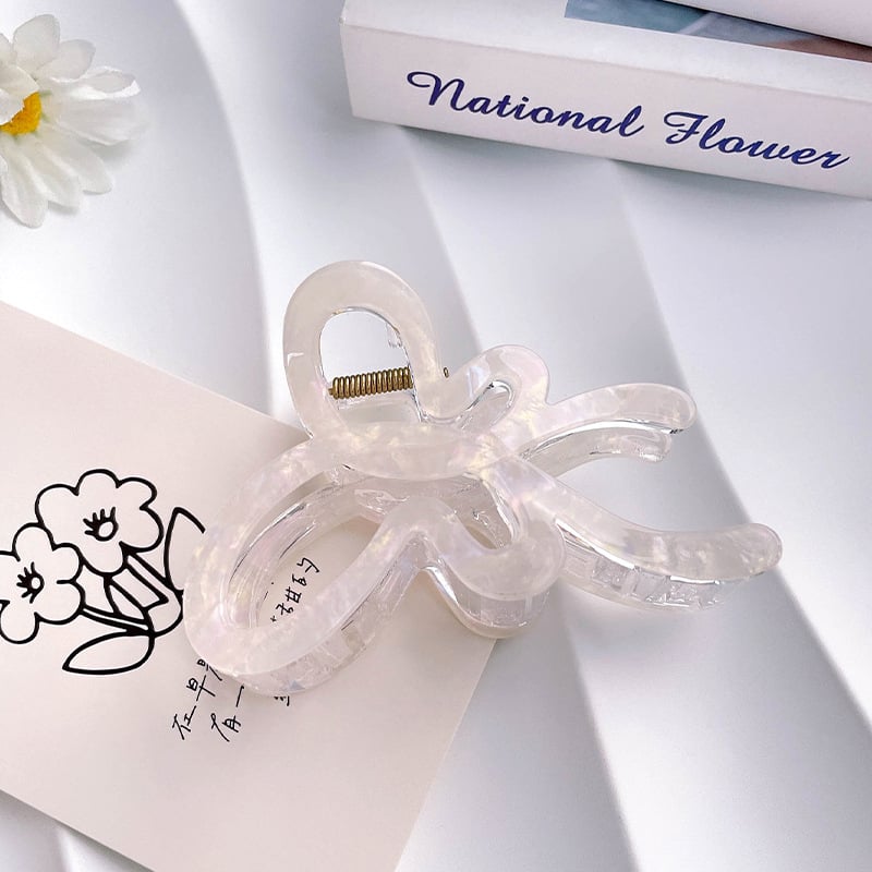 Щипка за коса с форма на акула, корейски стил; акрил; лепило; хващаща щипка; метално покритие; аксесоар за глава за жени; пролет 2025