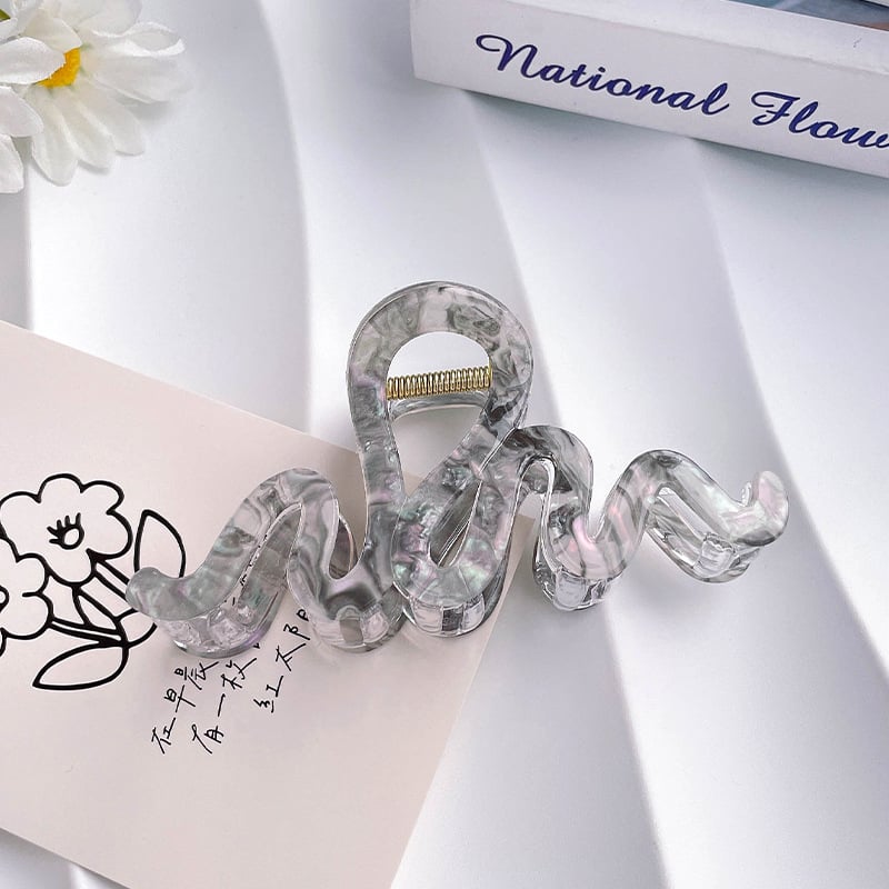 Щипка за коса с форма на акула, корейски стил; акрил; лепило; хващаща щипка; метално покритие; аксесоар за глава за жени; пролет 2025