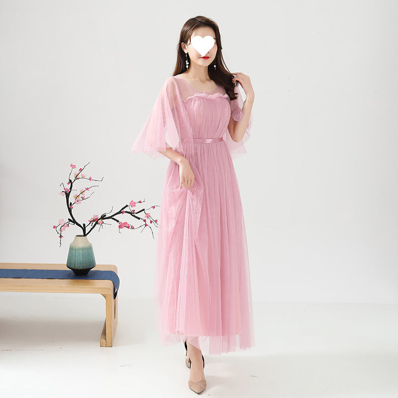 Рокля за шаферки за летни изпълнения - стройна кройка, елегантна, мрежеста полиестрова тъкан, дълга пола, 3/4 ръкав