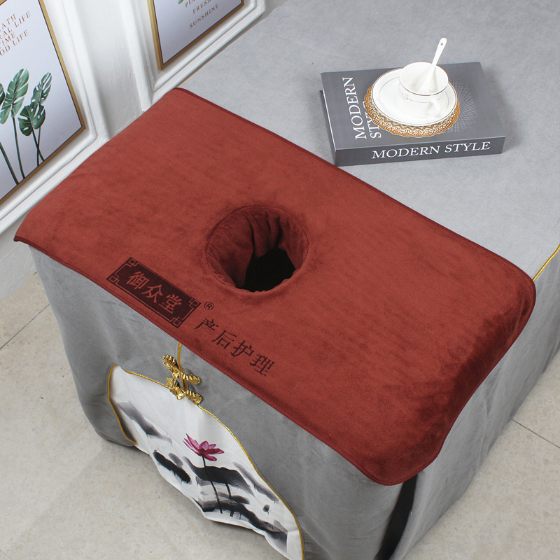 Masažo stalo rankšluostis su skylute, mikropluoštas 100D, svoris virš 200 g, siuvimas, pritaikymas