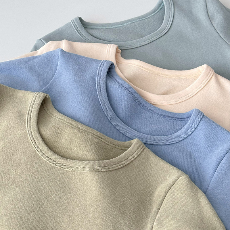 Vaikų marškinėliai su ilgomis rankovėmis iš medvilnės su apvaliu kaklu, vieno atspalvio modelis, švelnus audinys, 95% medvilnė 5% elastanas, tinkamas 0–1 metų amžiui