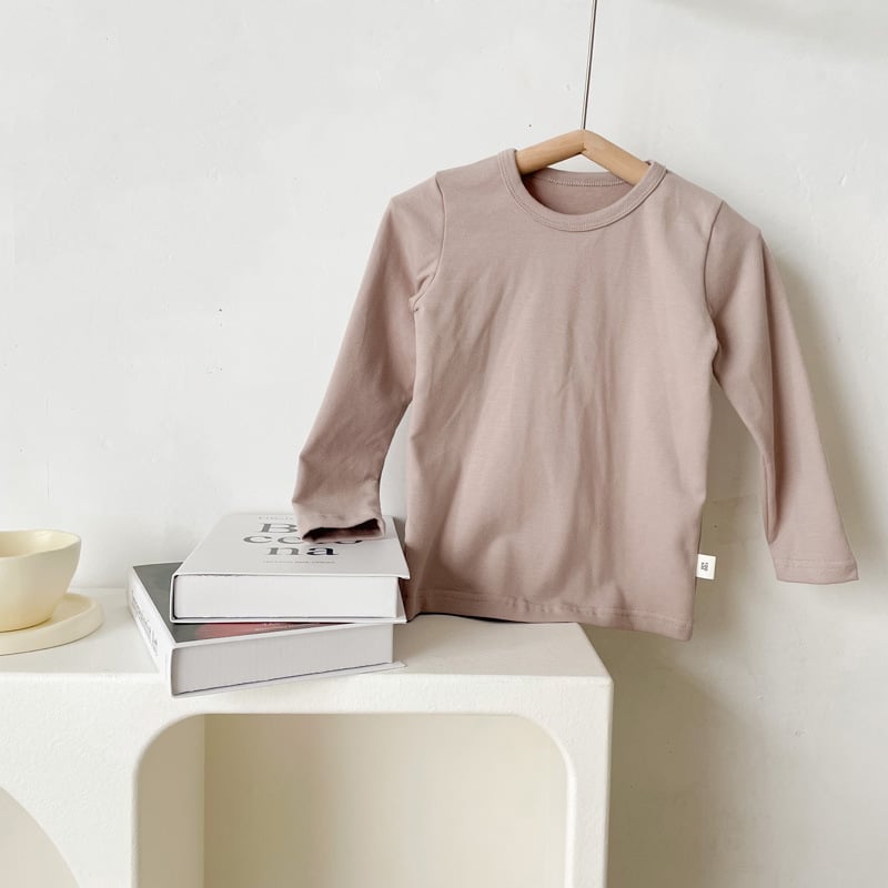 Vaikų marškinėliai su ilgomis rankovėmis iš medvilnės su apvaliu kaklu, vieno atspalvio modelis, švelnus audinys, 95% medvilnė 5% elastanas, tinkamas 0–1 metų amžiui