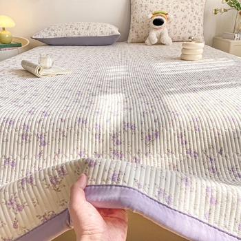 Tryjų dalių lovos užtiesalo komplektas, kvilijuotas, priešslydimo dizainas, dryžių raštas, poliesterio pluoštas, reaktyvus dažymas, abipusis