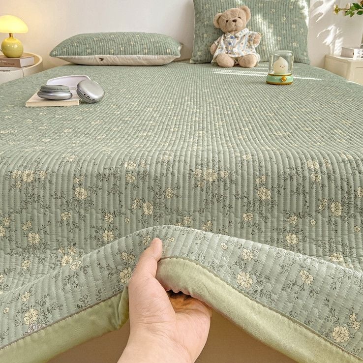 Tryjų dalių lovos užtiesalo komplektas, kvilijuotas, priešslydimo dizainas, dryžių raštas, poliesterio pluoštas, reaktyvus dažymas, abipusis