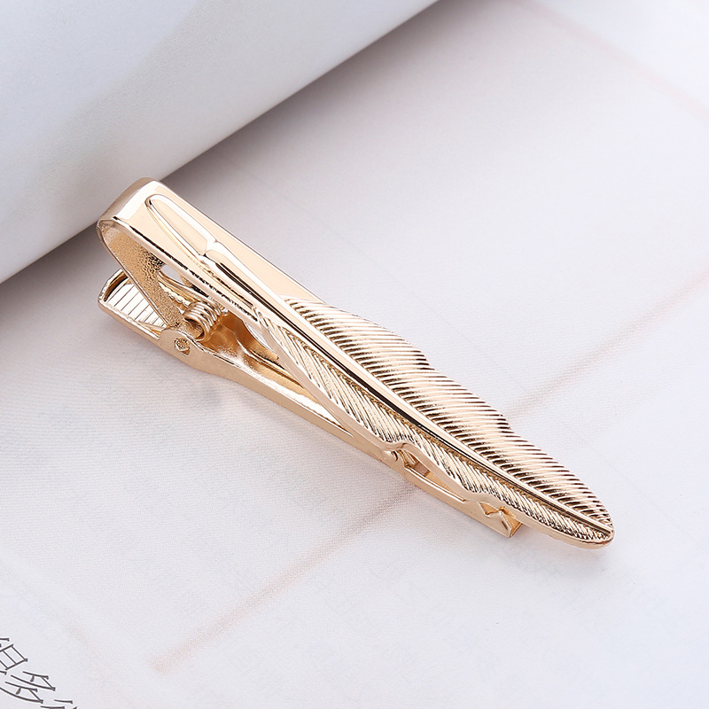 Kakla klips ar lapu ziedu motīvu, universāls, cinka sakausējums, elektroplēšana, plakana galva