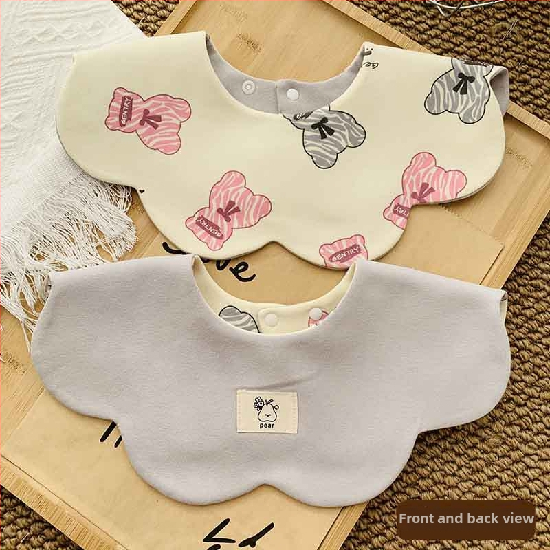 Medvilninė seilinė kūdikiams ir mažiems vaikams (1–3 metų) – dvipusis gėlių raštas, sugerianti