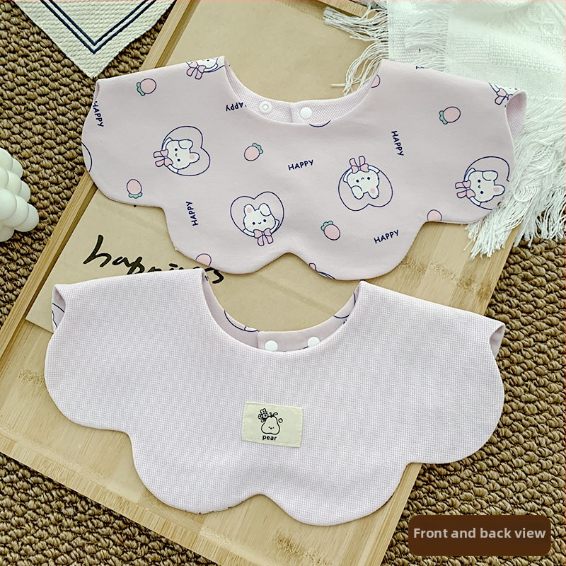 Medvilninė seilinė kūdikiams ir mažiems vaikams (1–3 metų) – dvipusis gėlių raštas, sugerianti