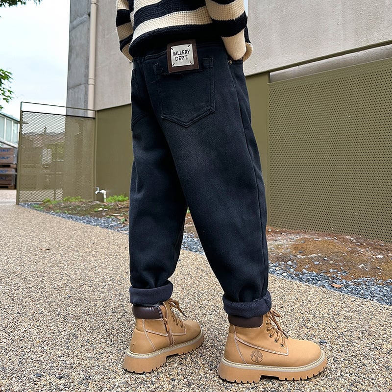 Vaikiškos kelnės su flisu berniukams, 2025 m. rudens ir žiemos naujas modelis, šiltos ir storos, žieminiai drabužiai berniukams, madingi džinsai vidutinio ir didelio sudėjimo vaikams.