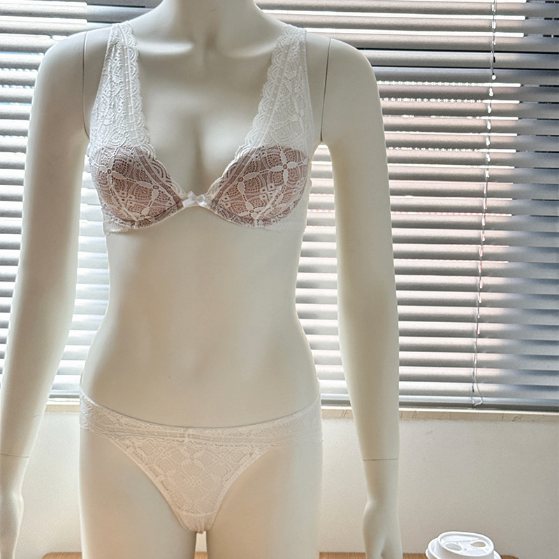 Seksi francuska čipka – komplet grudnjaka s dubokim V izrezom, košarice 3/4, ultra-tanke oblikovane košarice, prozračan i podržavajući