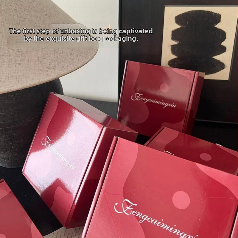 Bešviniam liemenėlės komplektas su 3/4 puodeliais, plonos formos puodeliai, gilus V iškirpimas, geleio atrama juosta, fiksuotos dvigubos petnešos, nugaros trijų eilių užsegimas