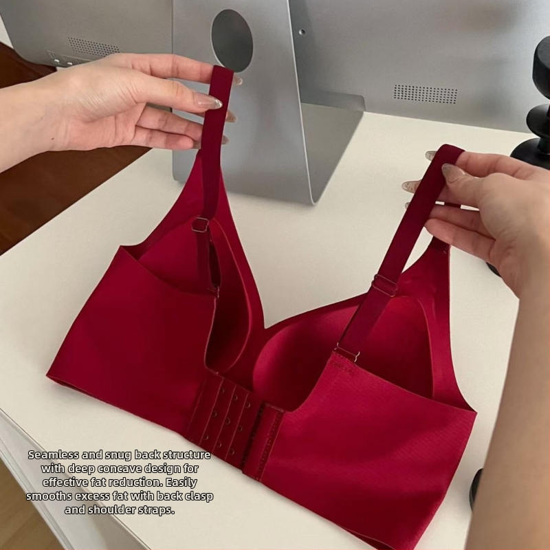 Bešviniam liemenėlės komplektas su 3/4 puodeliais, plonos formos puodeliai, gilus V iškirpimas, geleio atrama juosta, fiksuotos dvigubos petnešos, nugaros trijų eilių užsegimas