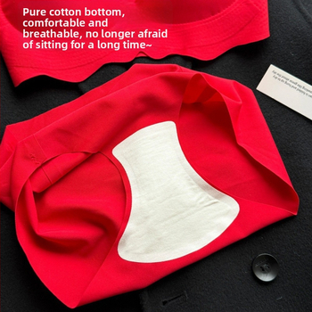 Moterų apatinių komplektas liemenėlio stiliaus, nailonas, 3/4 puodeliai, ploni formuojantys puodeliai, push-up efektas krūtinės formavimui, su krūties pagalvėlėmis