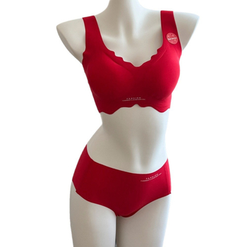 Moterų apatinių komplektas liemenėlio stiliaus, nailonas, 3/4 puodeliai, ploni formuojantys puodeliai, push-up efektas krūtinės formavimui, su krūties pagalvėlėmis