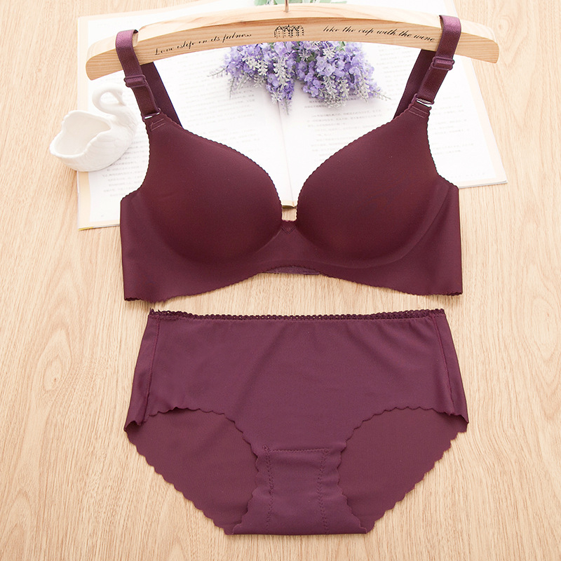 Sutien wireless, cupă netedă, 3/4 cupă, bretele detașabile duble, închidere spate cu trei rânduri